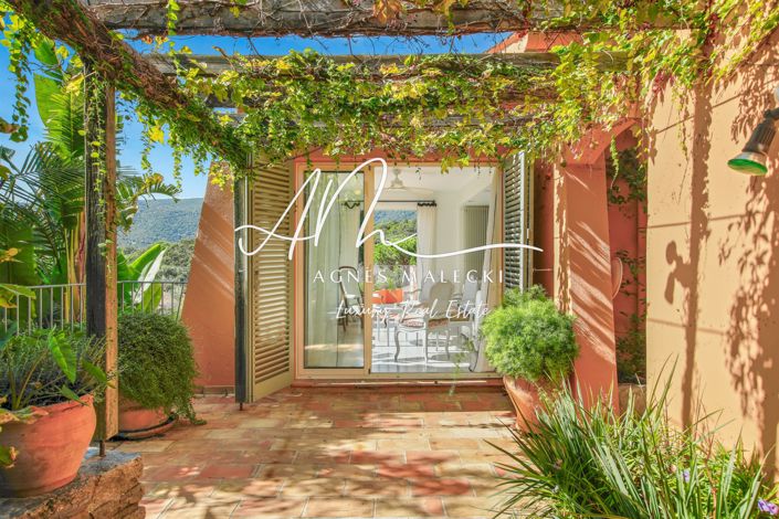 Image No.15-6 Bed House for sale