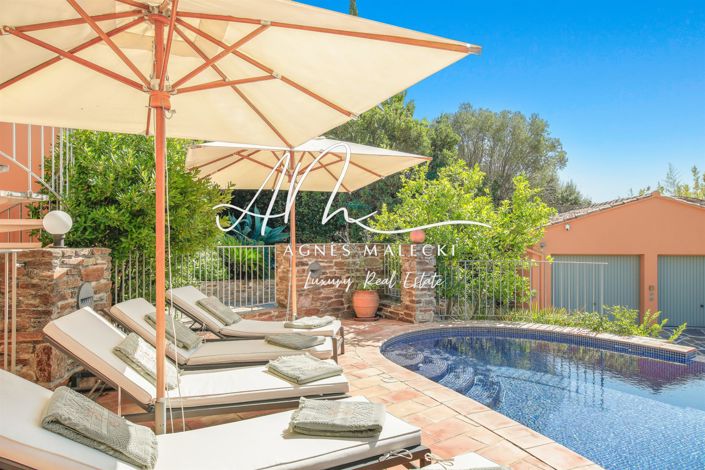 Image No.4-6 Bed House for sale