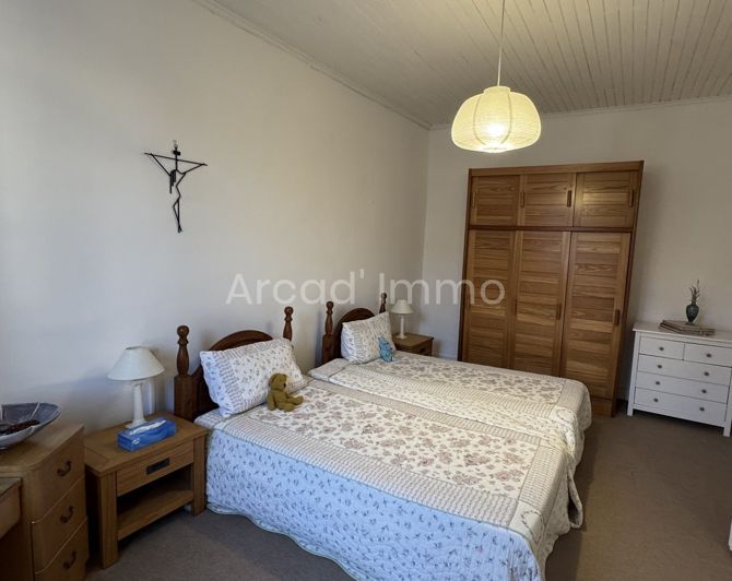 Image No.5-5 Bed House for sale