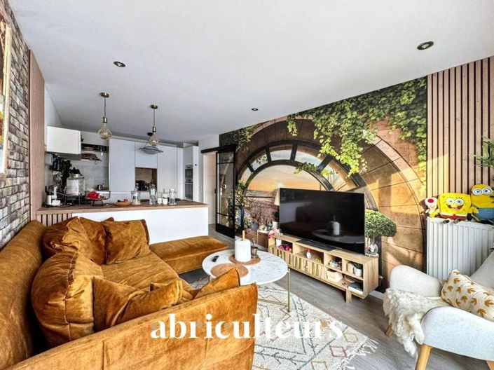 Image No.12-2 Bed Apartment for sale