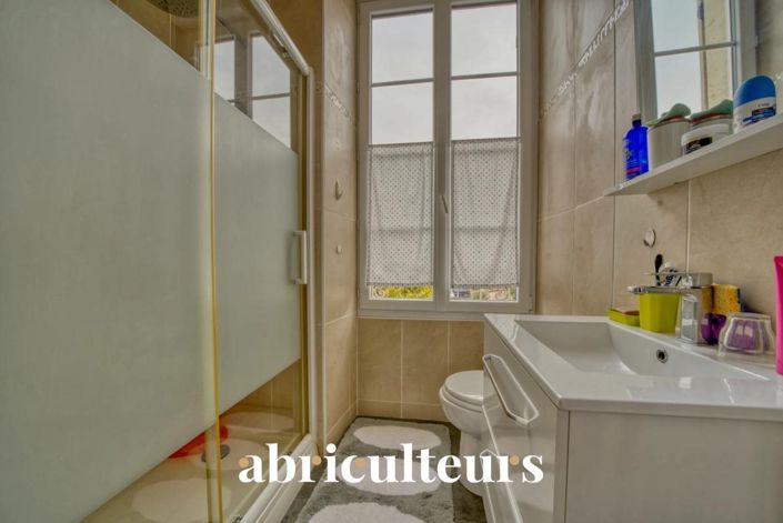 Image No.11-4 Bed House for sale