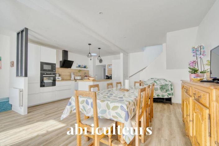 Image No.4-3 Bed House for sale