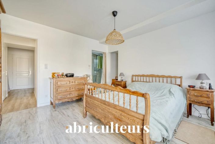 Image No.6-3 Bed House for sale