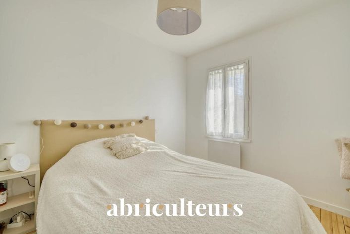 Image No.8-3 Bed House for sale