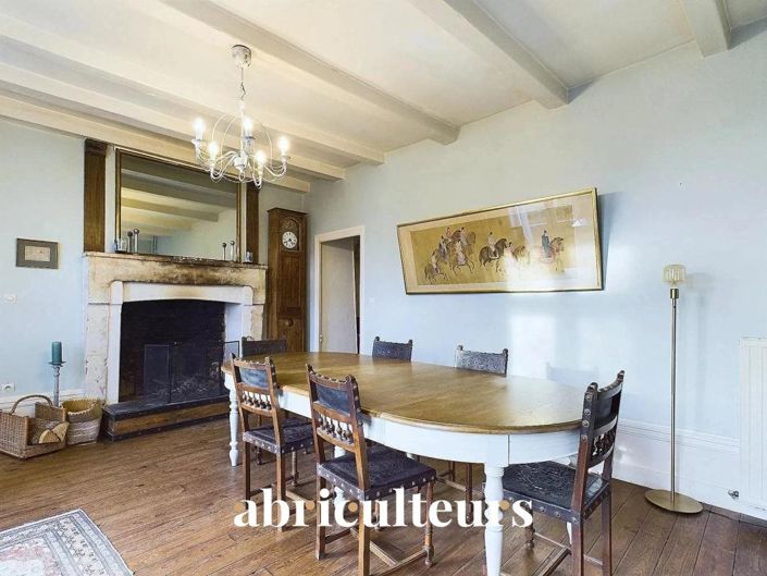 Image No.4-6 Bed House for sale