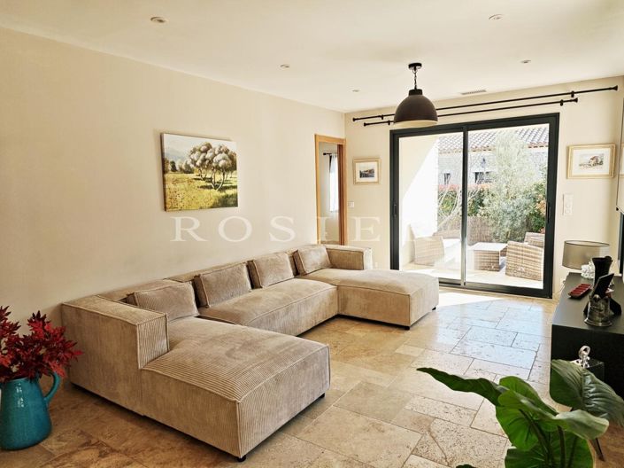 Image No.6-5 Bed House for sale