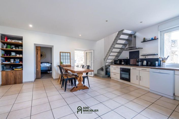 Image No.5-2 Bed House for sale