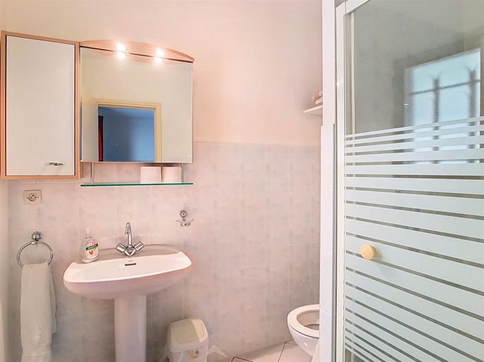 Image No.13-4 Bed House for sale