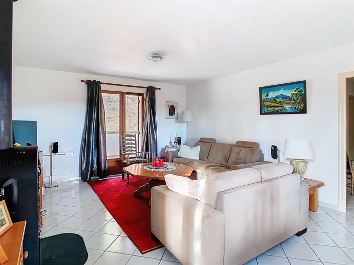 Image No.6-4 Bed House for sale