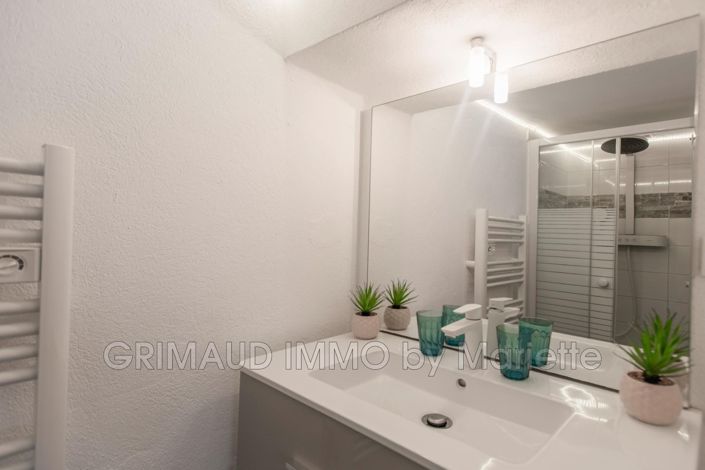 Image No.16-3 Bed House for sale