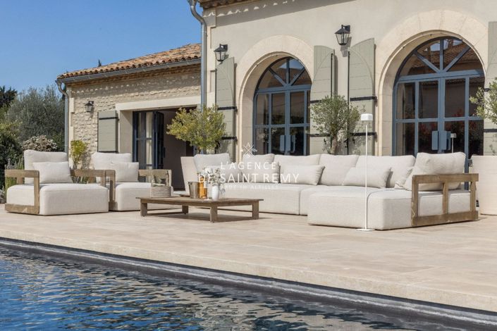 Image No.2-5 Bed House for sale