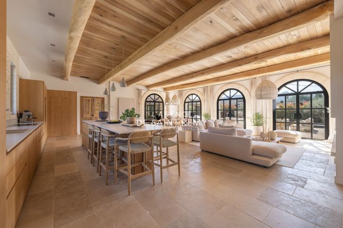 Image No.3-5 Bed House for sale