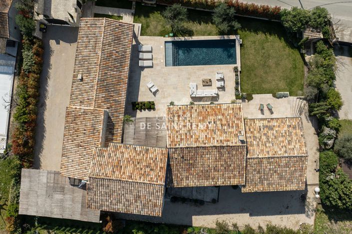 Image No.6-5 Bed House for sale