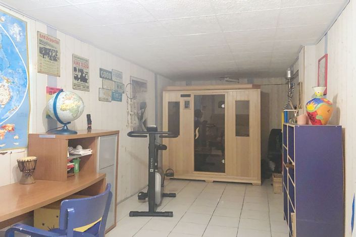 Image No.17-4 Bed House for sale