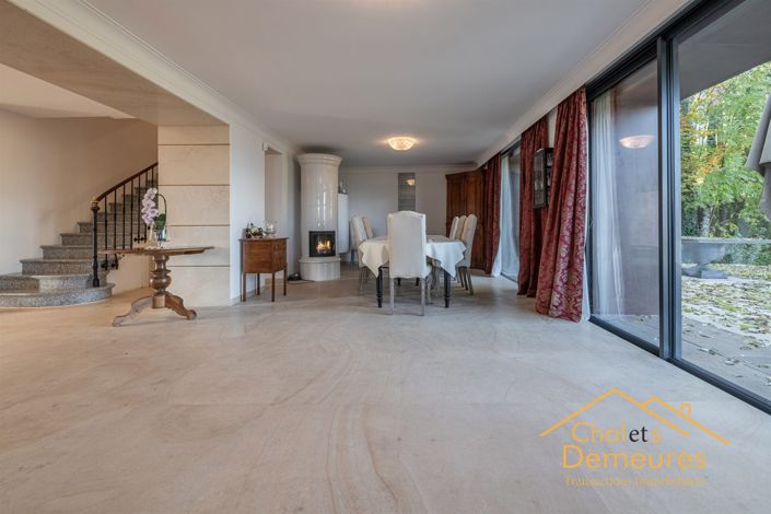 Image No.29-8 Bed House for sale