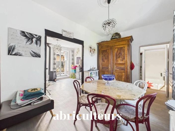 Image No.3-4 Bed House for sale