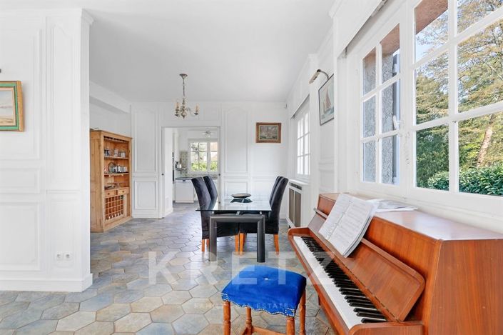 Image No.10-Maison de 6 chambres à vendre à Marnes-la-Coquette