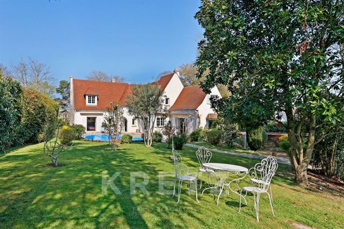 Image No.8-Maison de 6 chambres à vendre à Marnes-la-Coquette