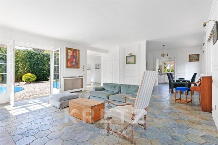 Image No.9-Maison de 6 chambres à vendre à Marnes-la-Coquette