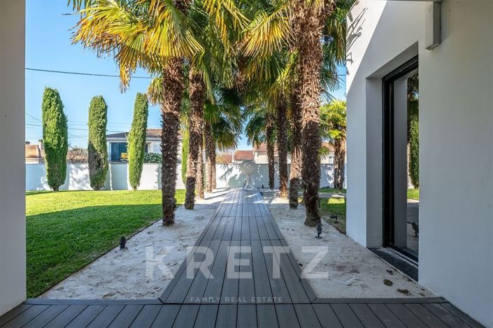 Image No.17-5 Bed House for sale