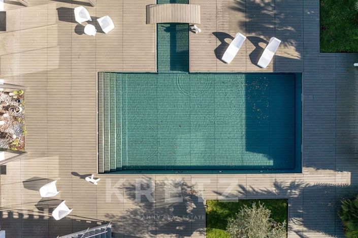 Image No.20-5 Bed House for sale