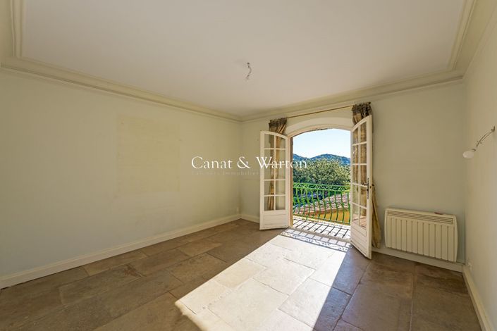 Image No.13-4 Bed House for sale