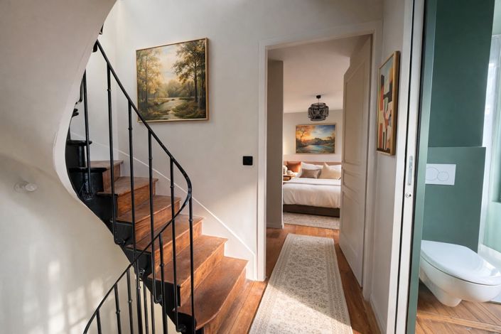 Image No.3-4 Bed House for sale