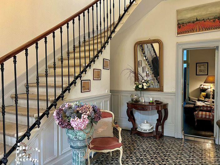 Image No.2-4 Bed House for sale