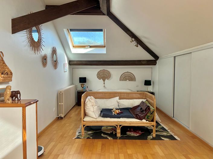 Image No.9-4 Bed House for sale