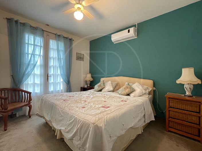 Image No.10-3 Bed House for sale