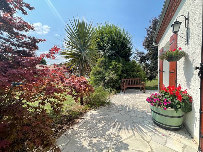 Image No.14-3 Bed House for sale