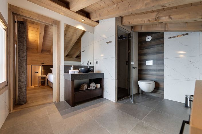 Image No.10-5 Bed Apartment for sale