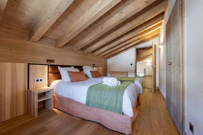 Image No.13-5 Bed Apartment for sale