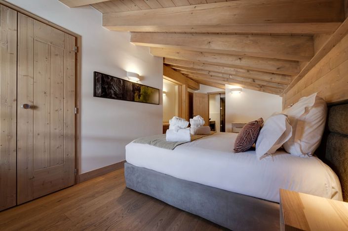 Image No.9-5 Bed Apartment for sale