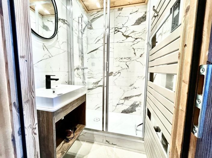 Image No.10-1 Bed Apartment for sale