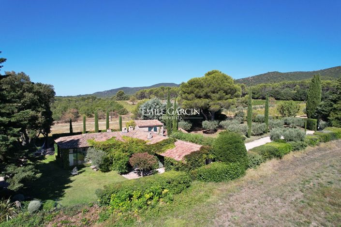 Image No.2-4 Bed House for sale