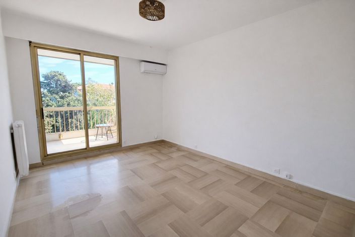 Image No.8-Appartement de 2 chambres à vendre à Antibes