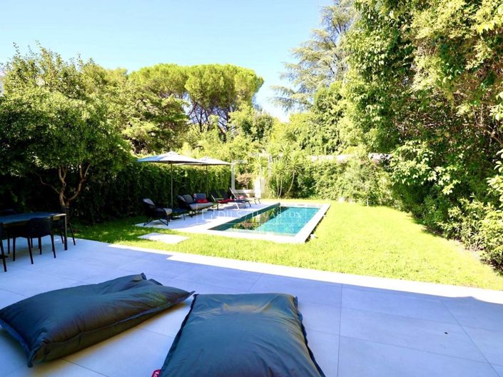 Image No.5-4 Bed House for sale