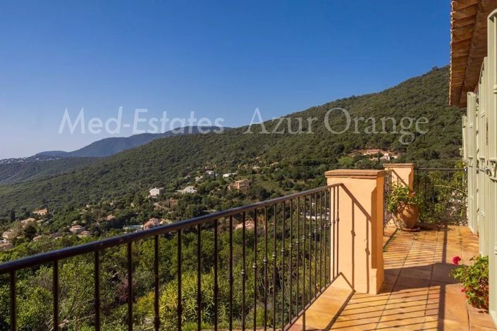 Image No.11-6 Bed House for sale