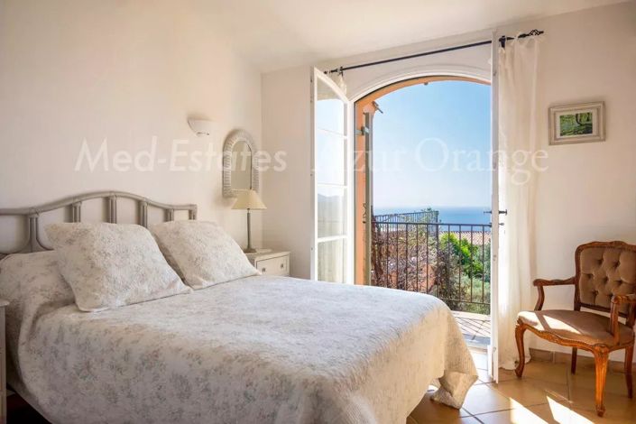 Image No.12-6 Bed House for sale