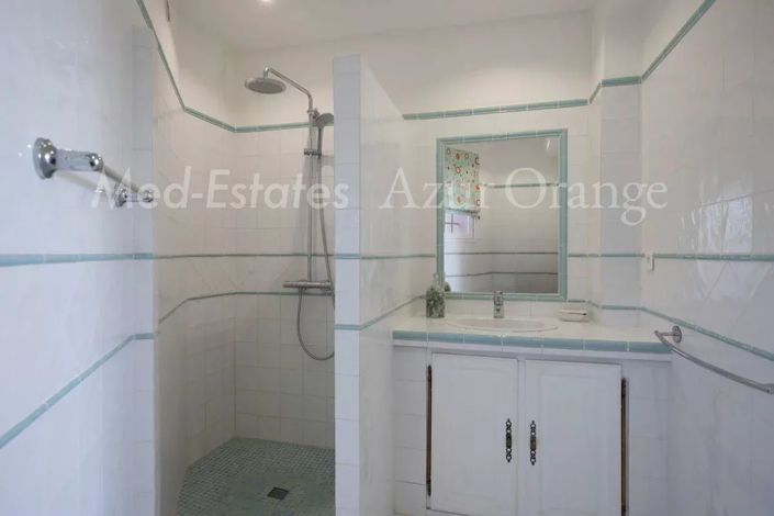 Image No.14-6 Bed House for sale
