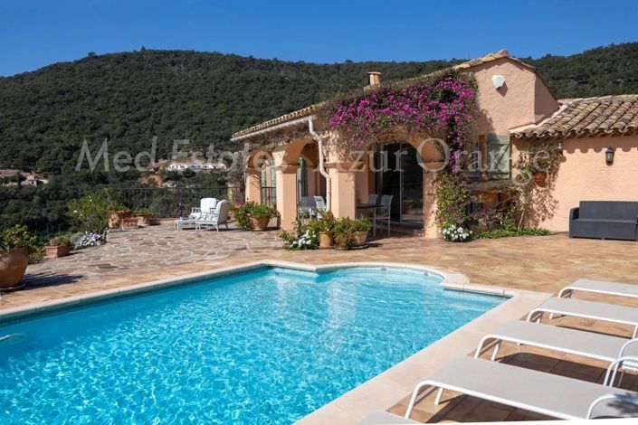 Image No.19-6 Bed House for sale