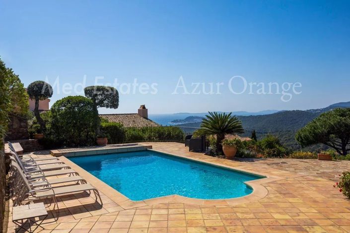 Image No.3-6 Bed House for sale