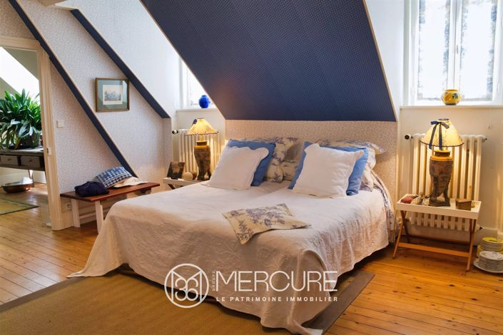 Image No.7-5 Bed House for sale