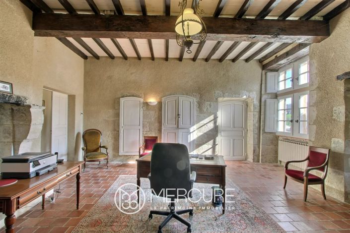 Image No.5-6 Bed House for sale