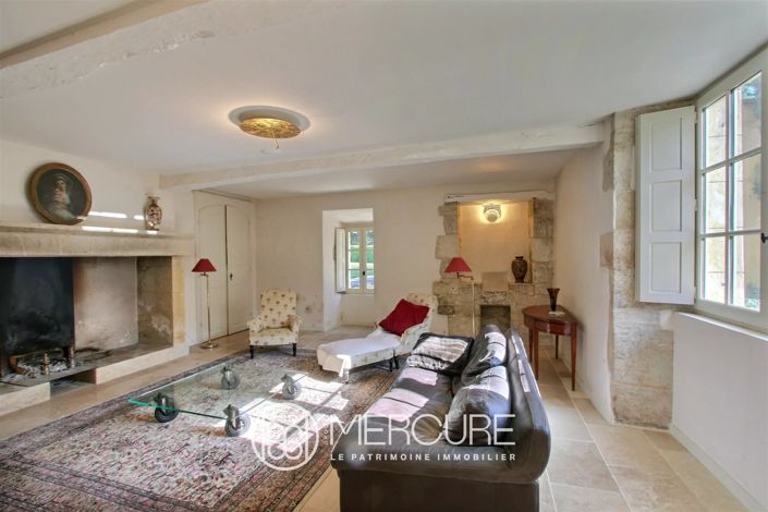 Image No.9-6 Bed House for sale