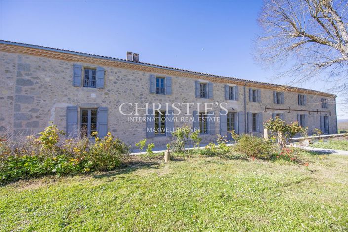 Image No.10-10 Bed Property for sale