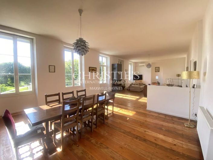 Image No.4-5 Bed House for sale