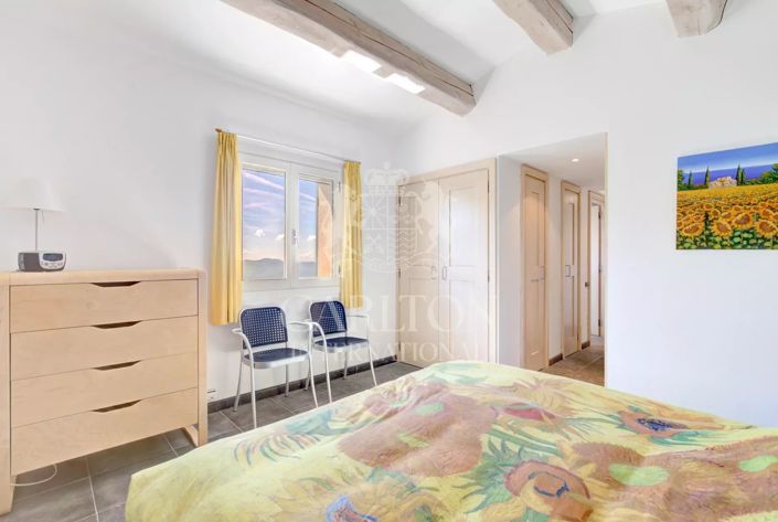 Image No.10-5 Bed House for sale