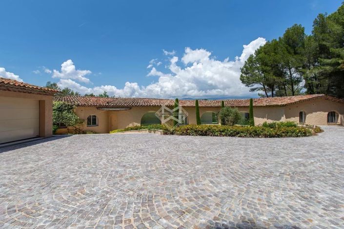 Image No.16-7 Bed House for sale